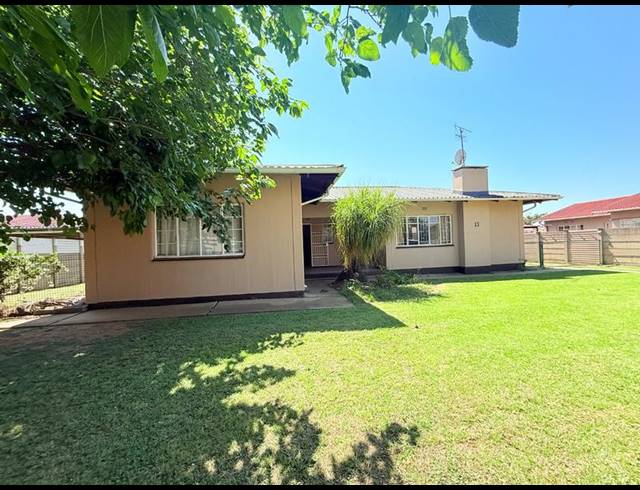3 BEDROOM HOUSE FOR SALE IN VANDERBIJLPARK SE 1